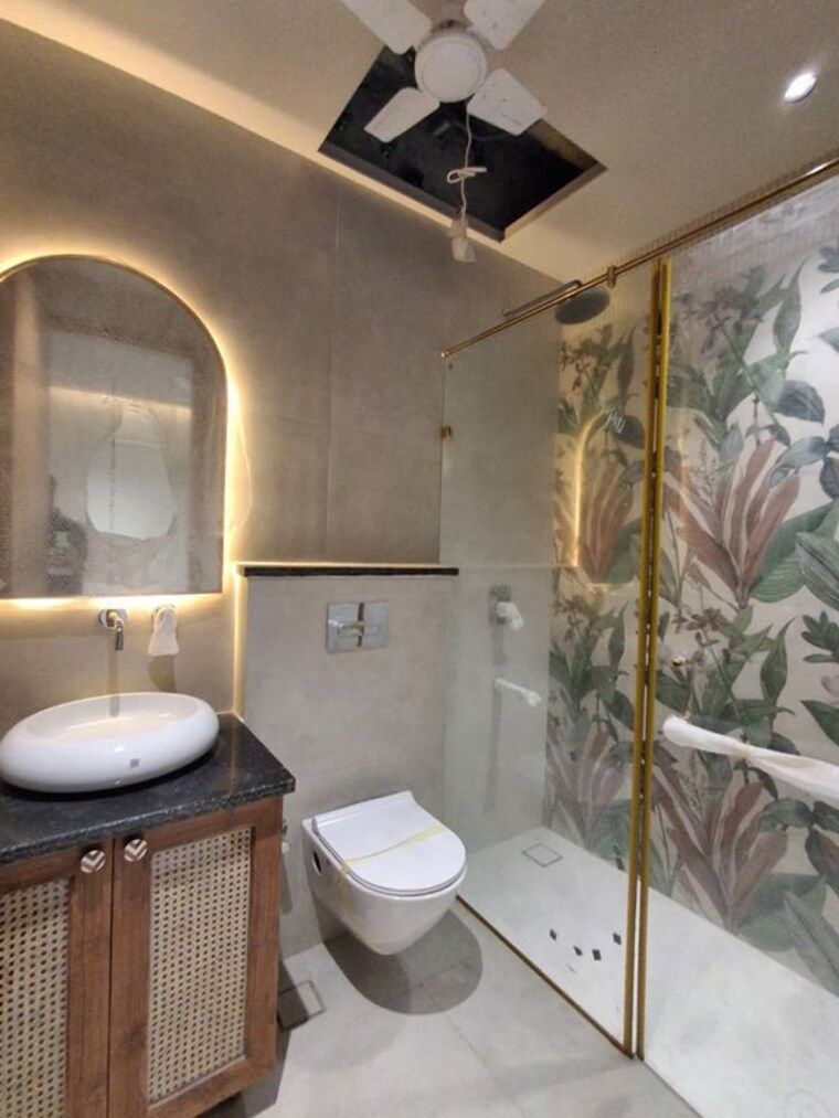 Bathroom, sector 56 4 Bedroom 2700 Sq.Ft. Builder Floor In Sector 56 Gurgaon 10587685
