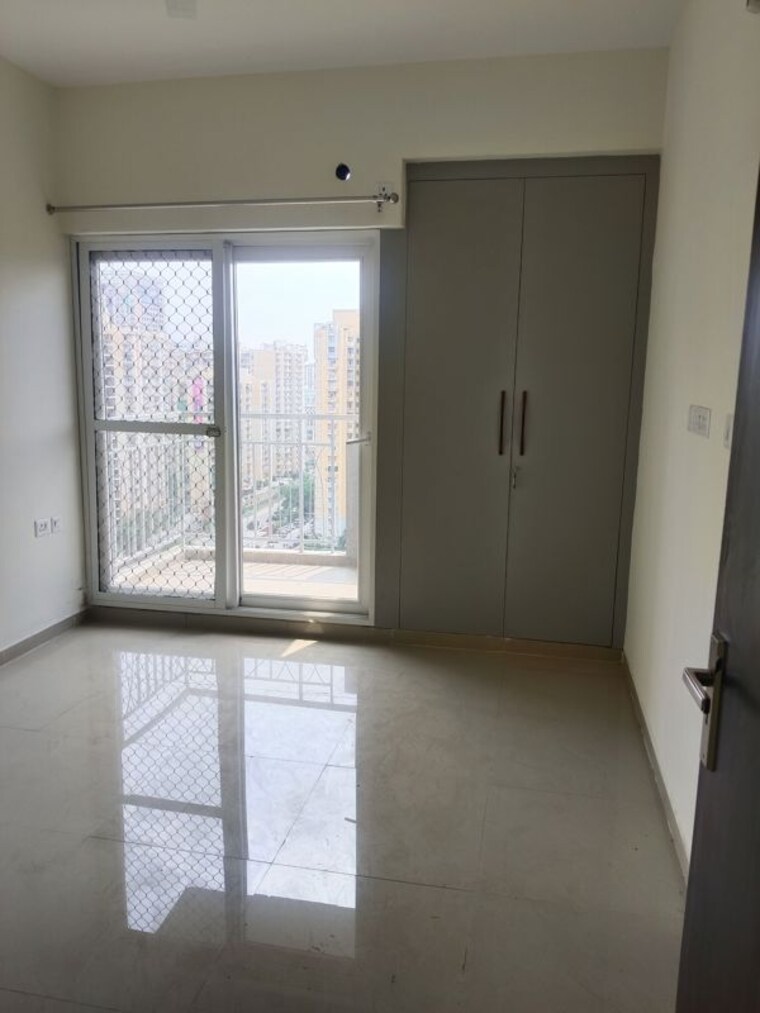 Room, shri-radha-aqua-garden 2 Bedroom 1050 Sq.Ft. Apartment In Sector 16b Greater Noida Greater Noida 10587689