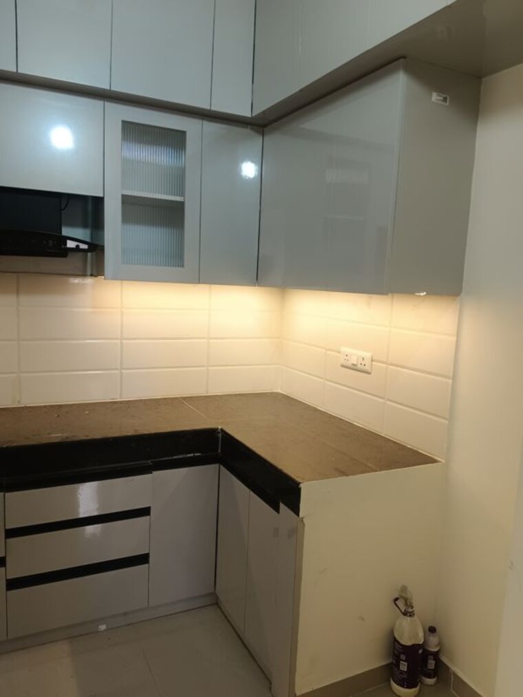 Kitchen, shri-radha-aqua-garden 2 Bedroom 1050 Sq.Ft. Apartment In Sector 16b Greater Noida Greater Noida 10587689