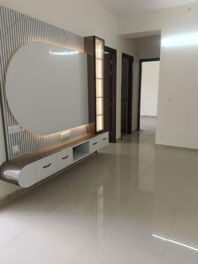 undefined, shri-radha-aqua-garden 2 Bedroom 1050 Sq.Ft. Apartment In Sector 16b Greater Noida Greater Noida 10587689