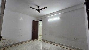 Room in 2 BHK Builder Floor at Neb Sarai – for Rent