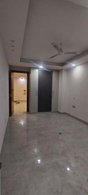 Room in 3 BHK Builder Floor at Chattarpur – for Sale