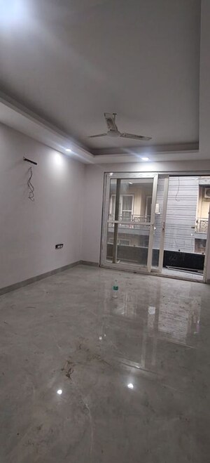 Room in 3 BHK Builder Floor at Chattarpur – for Sale