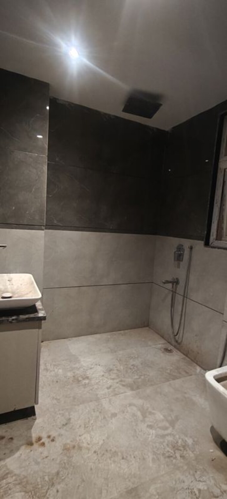 Bathroom, chattarpur 3 Bedroom 1200 Sq.Ft. Builder Floor In Chattarpur Delhi 10587714
