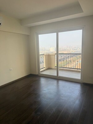 Room in 3 BHK Apartment at Godrej Meridien, Sector 106 – for Rent