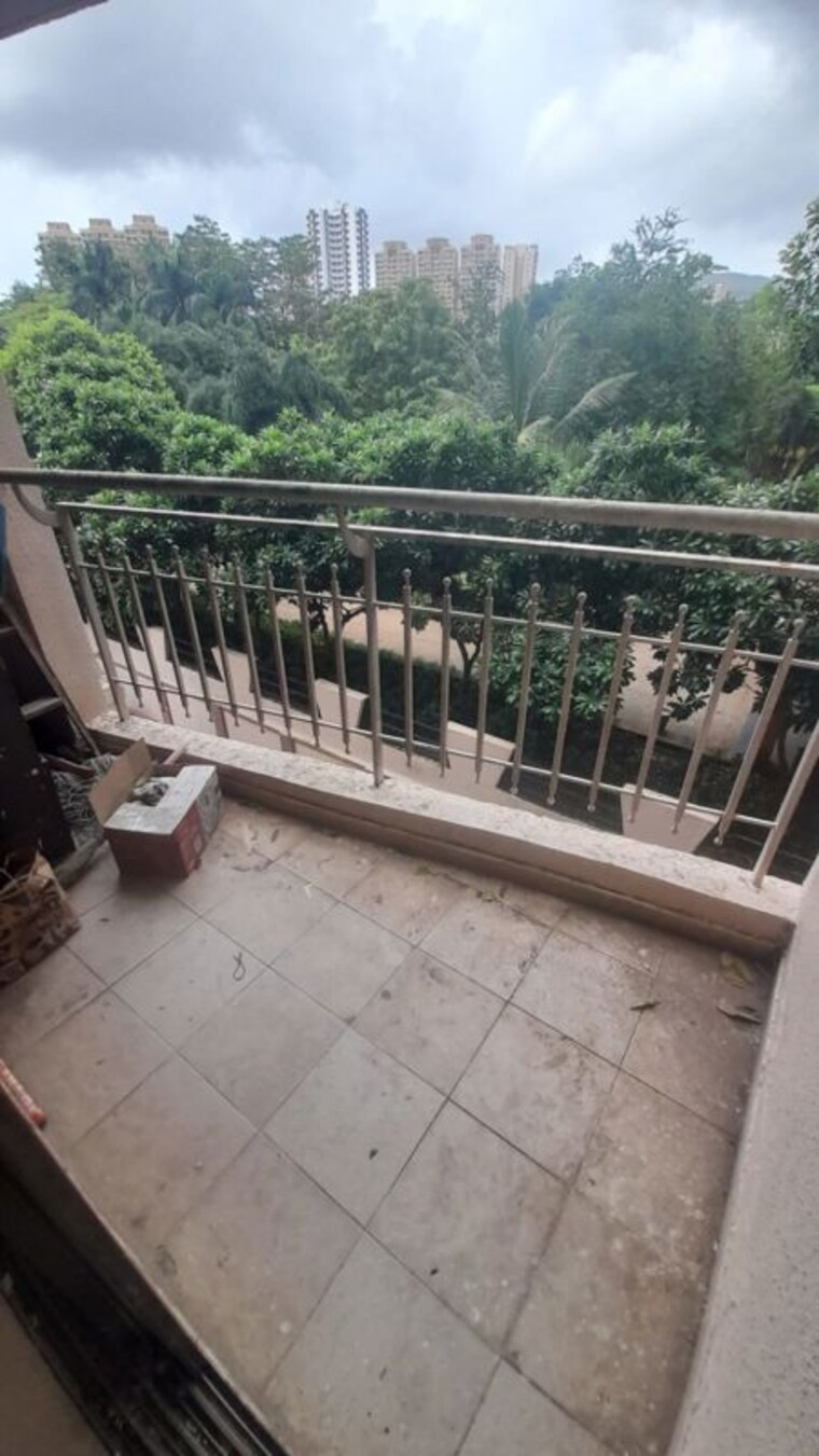 Balcony, satellite-tower 2 Bedroom 950 Sq.Ft. Apartment In Goregaon East Mumbai 10587713