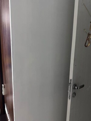 Furnished Amenities in 2 BHK Apartment at Rustomjee Urbania Azziano, Thane West – for Rent
