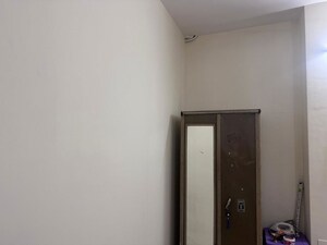 Room in 2 BHK Apartment at Rustomjee Urbania Azziano, Thane West – for Rent