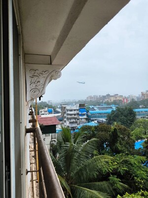 1 BHK Apartment – Exterior View View at Santacruz West - for Rent