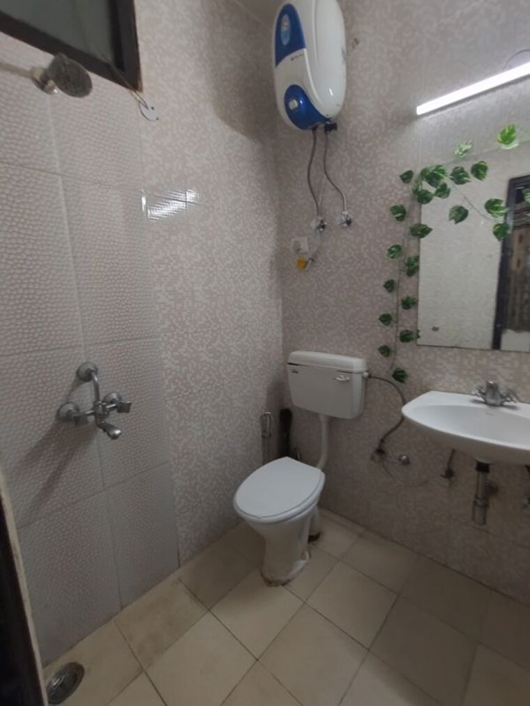 Bathroom, xu iii greater noida 2 Bedroom 1200 Sq.Ft. Independent House In Xu Iii Greater Noida Greater Noida 10587745