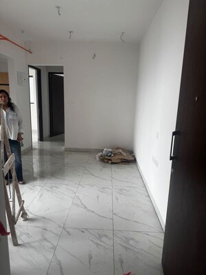 Room in 2 BHK Apartment at Raymond Ten X Habitat, Pokhran Road No Two – for Rent
