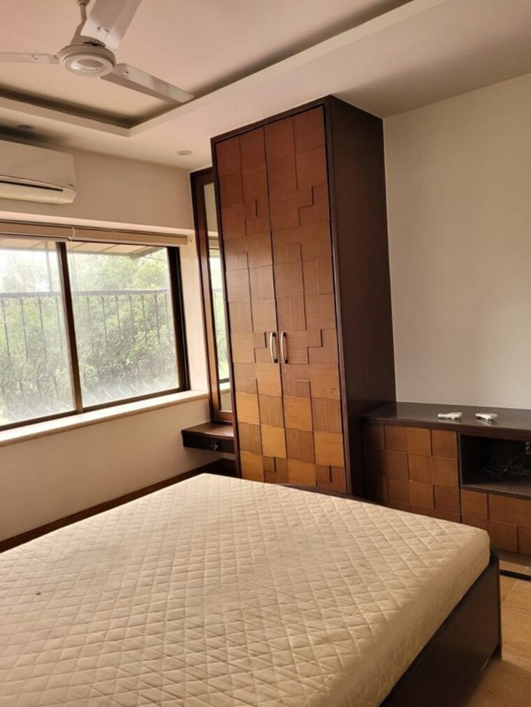 Bedroom, bandra west 2.5 Bedroom 750 Sq.Ft. Apartment In Bandra West Mumbai 10587765