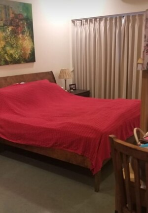 Bedroom in 2 BHK Apartment at Palm Crest Apartments, Santacruz West – for Rent