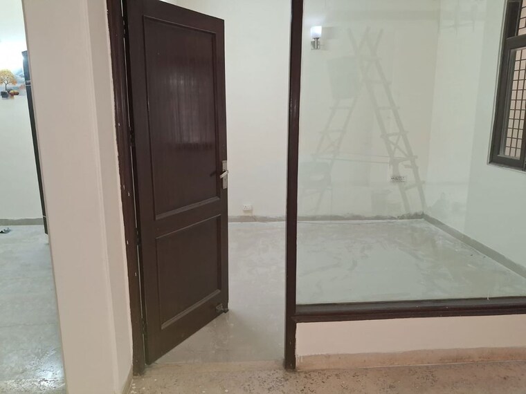 Room, sector 50 3 Bedroom 162 Sq.Mt. Independent House In Sector 50 Noida 10587790