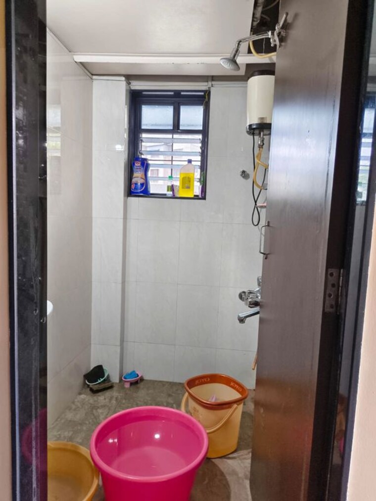 Bathroom, shri-chintamani-apartment 2 Bedroom 850 Sq.Ft. Apartment In Kothrud Pune 10587793