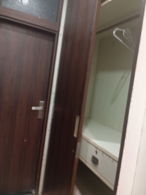Furnished Amenities in 1 BHK Builder Floor at Pratap Vihar – for Rent