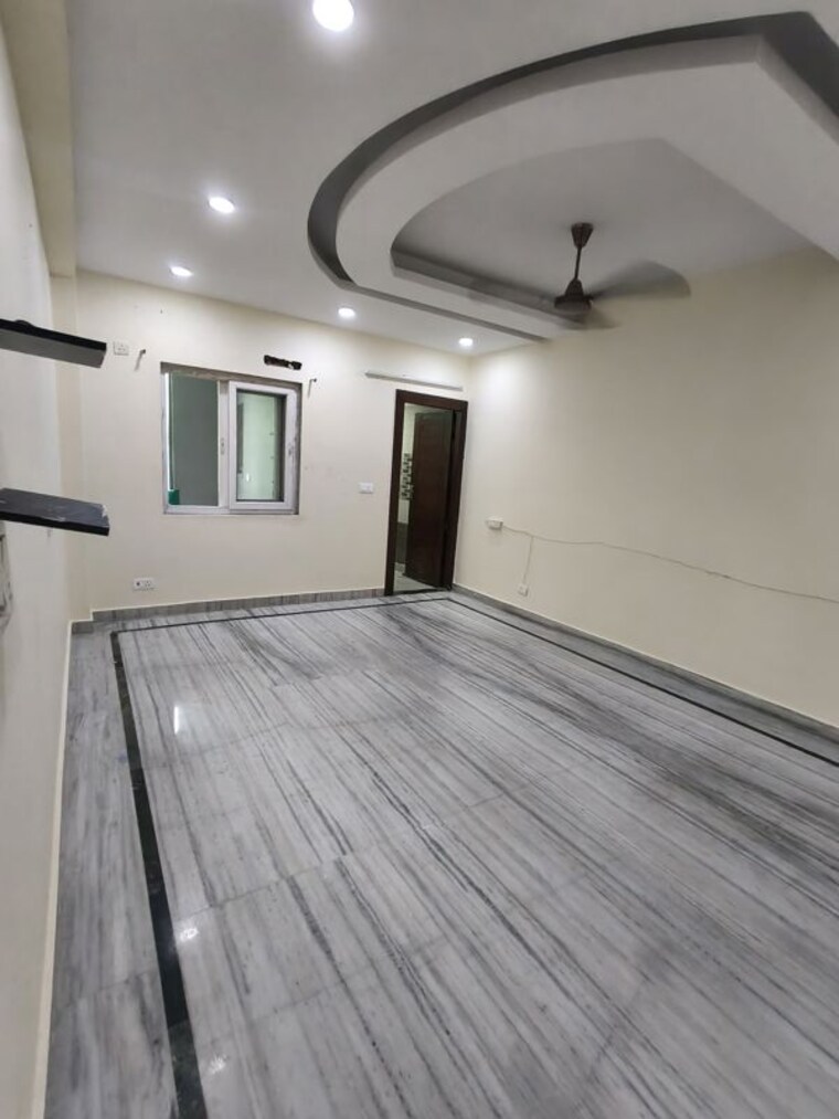 Room, rwa-apartments-sector-50 4 Bedroom 250 Sq.Mt. Independent House In Sector 50 Noida 10587802