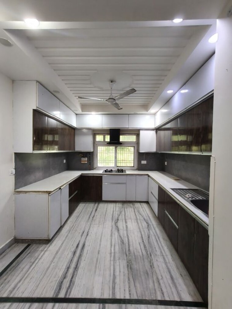 Kitchen, rwa-apartments-sector-50 4 Bedroom 250 Sq.Mt. Independent House In Sector 50 Noida 10587802
