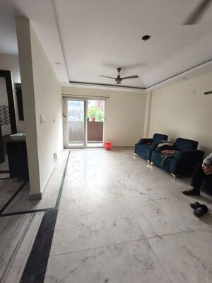 Parking in 4 BHK Independent House at RWA Apartments Sector 50, Sector 50 – for Rent