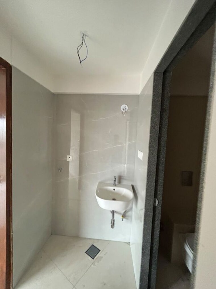 Bathroom, im-applaud-38 2 Bedroom 640 Sq.Ft. Apartment In Goregaon East Mumbai 10587797