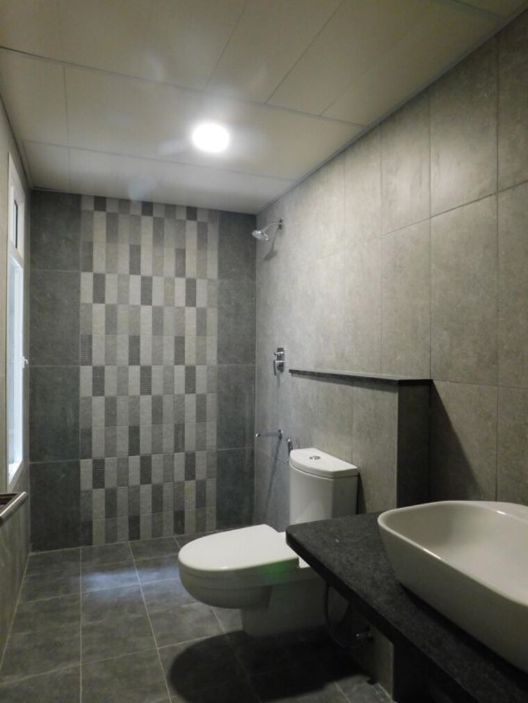 Bathroom, the-prestige-city 3 Bedroom 1665 Sq.Ft. Apartment In Sarjapur Road Bangalore 10587779