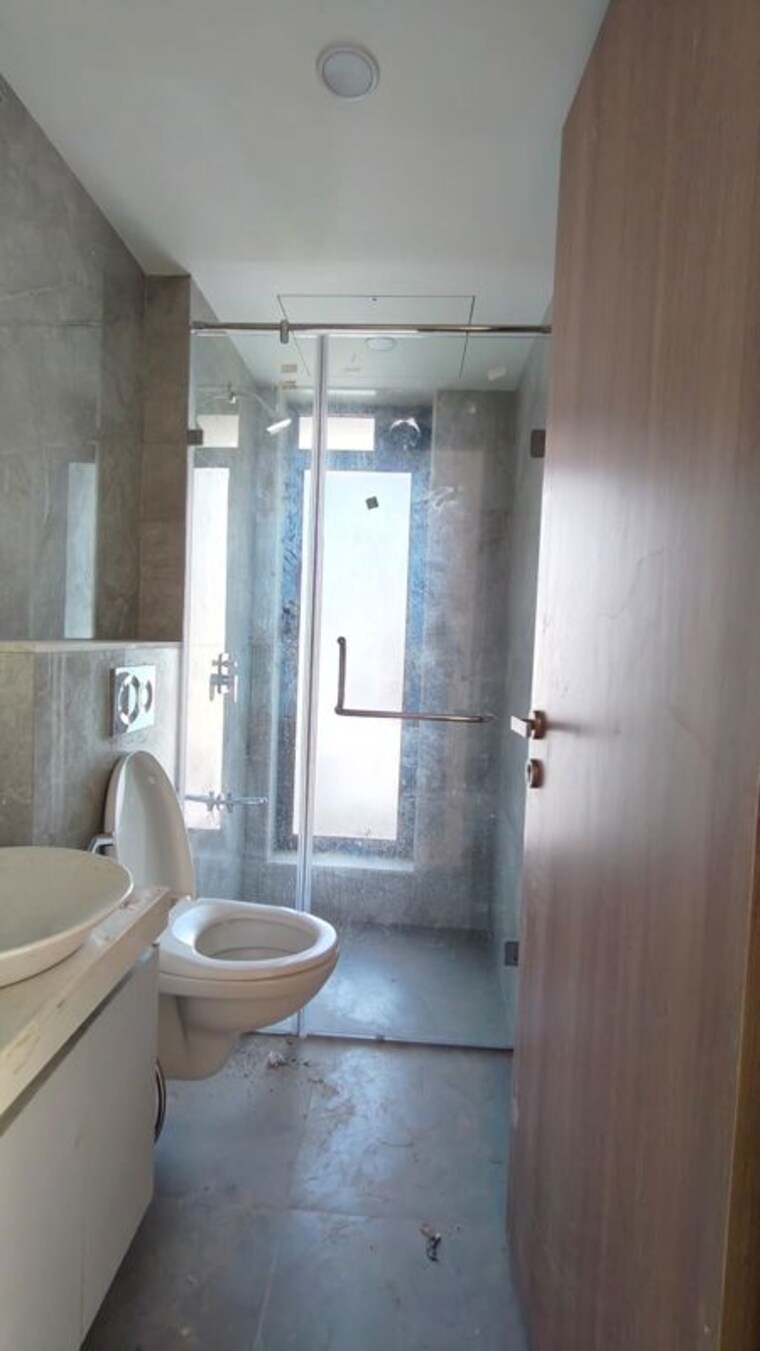 Bathroom, s-raheja-silver-rock 3 Bedroom 1080 Sq.Ft. Apartment In Bandra West Mumbai 10587816