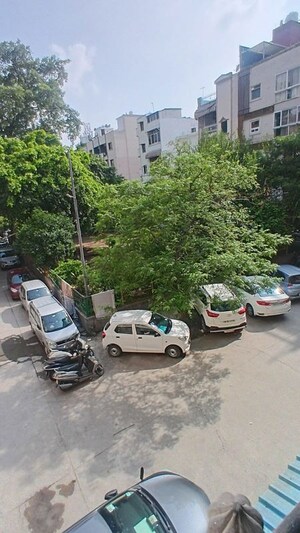 Parking in 3 BHK Builder Floor at Lajpat Nagar 4 – for Rent