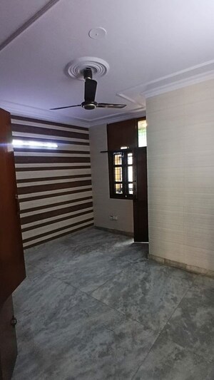 Room in 3 BHK Builder Floor at Lajpat Nagar 4 – for Rent