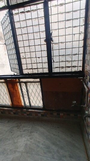 Room in 3 BHK Builder Floor at Lajpat Nagar 4 – for Rent