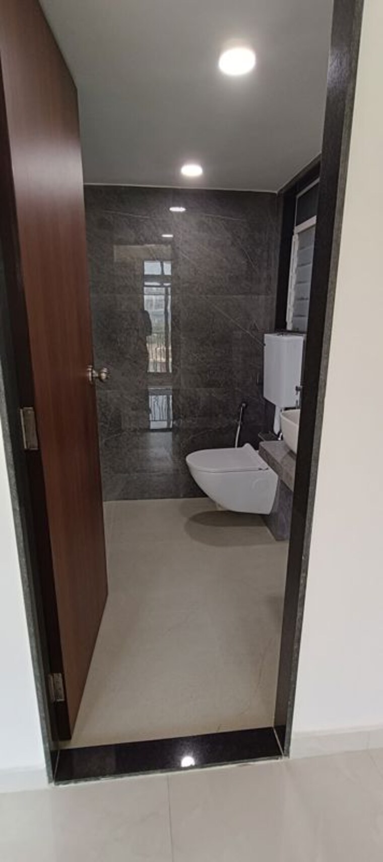 Bathroom, vasai west 2 Bedroom 1500 Sq.Ft. Apartment In Vasai West Palghar 10587767