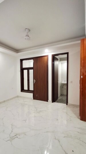 Bedroom in 1 BHK Apartment at Saket – for Rent
