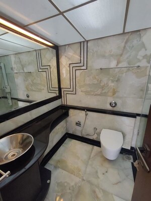 Team Area in 3 BHK Apartment at Evershine Jewel, Khar West – for Rent