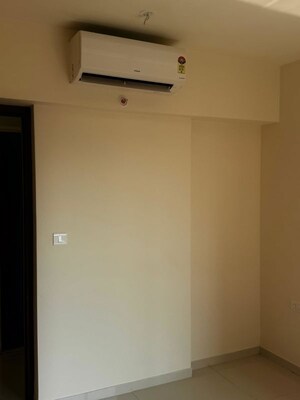 Room in 2 BHK Apartment at Lodha Casa Supremo, Mira Road East – for Rent