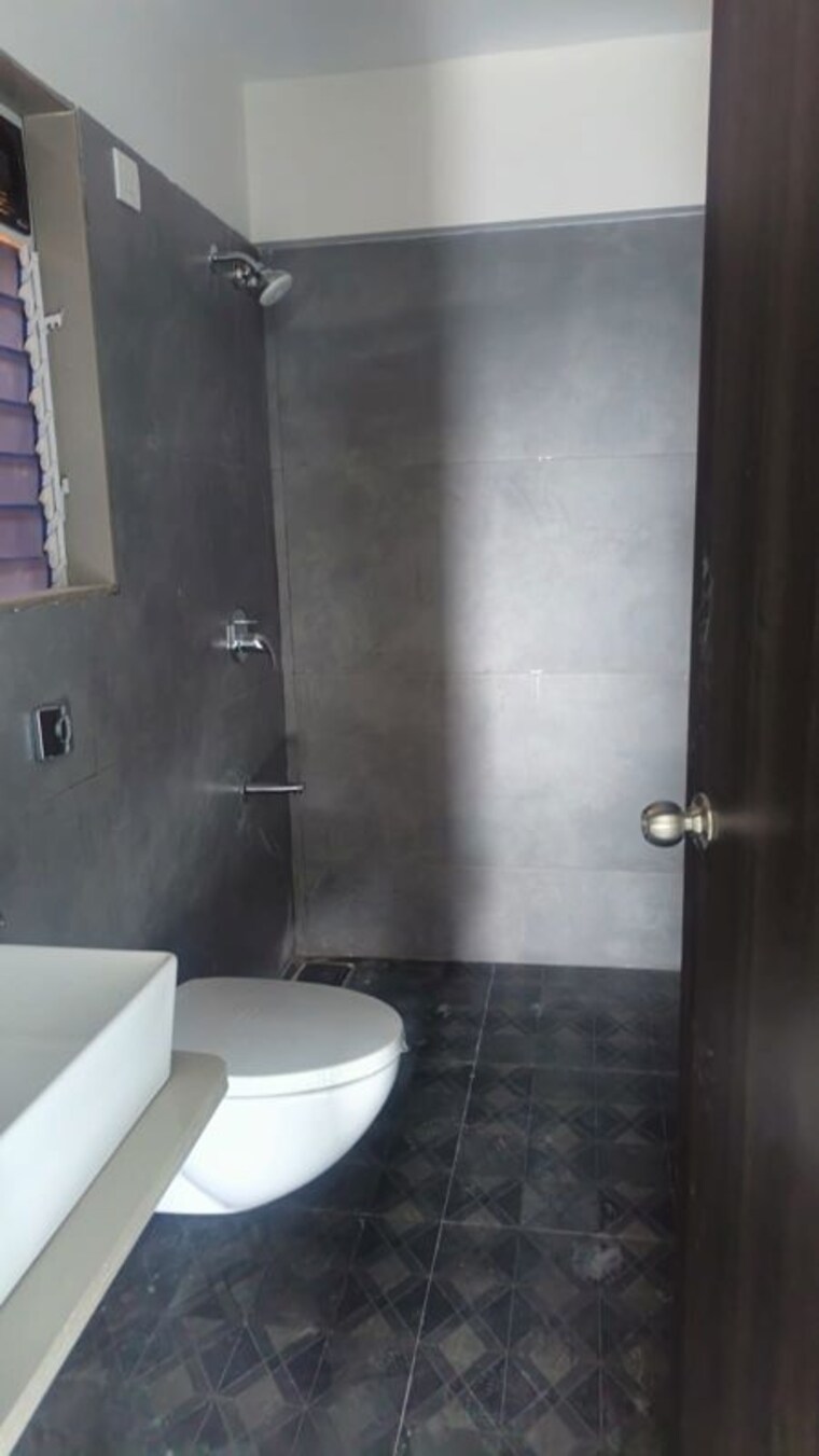 Bathroom, rite-rudra-paradise 2 Bedroom 758 Sq.Ft. Apartment In Santacruz East Mumbai 10587871