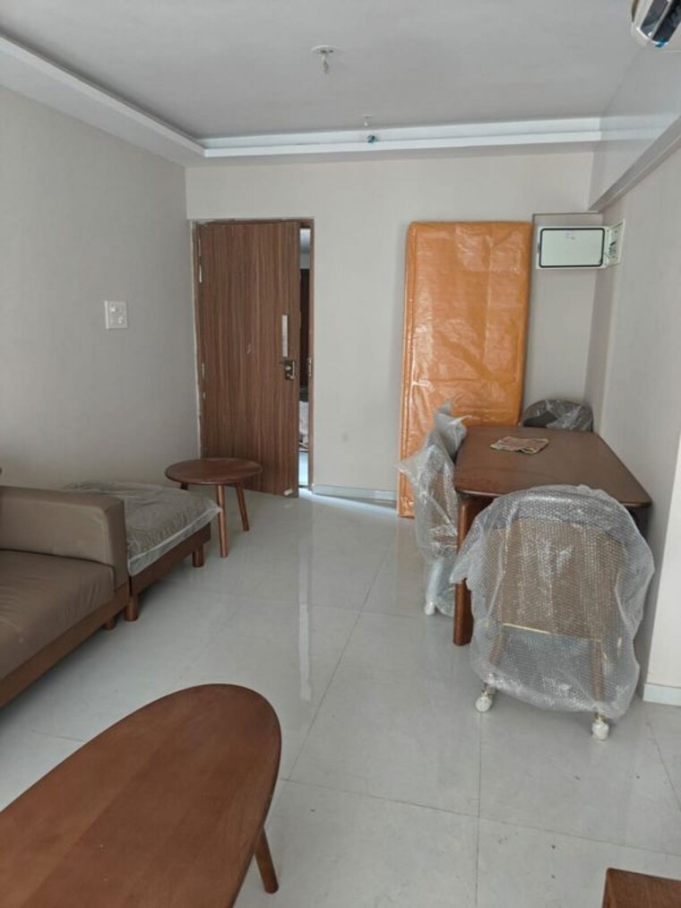Living Room, khar west 1 Bedroom 500 Sq.Ft. Apartment In Khar West Mumbai 10587897