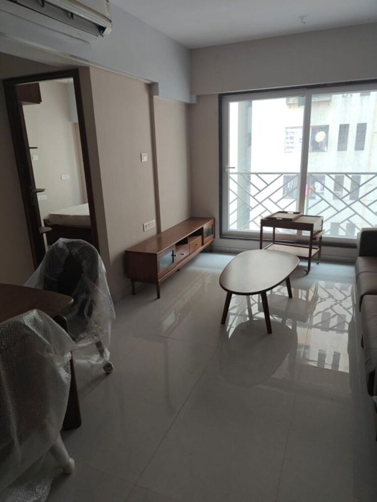 Living Room, khar west 1 Bedroom 500 Sq.Ft. Apartment In Khar West Mumbai 10587897