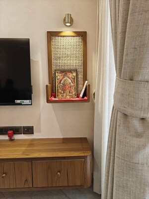Bedroom in 2 BHK Apartment at Kalpataru Vivant, Jogeshwari East – for Rent