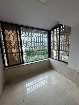 Room in 1 BHK Apartment at Dosti Group Maitri Gardens, Oswal Park – for Rent