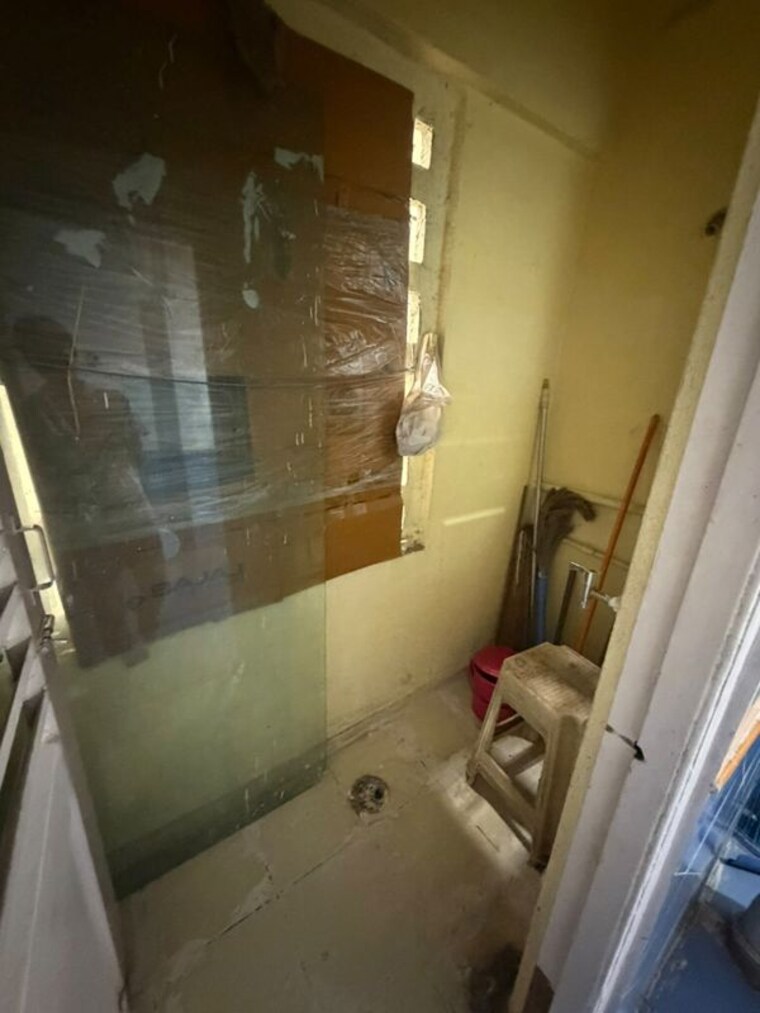 Bathroom, dosti-group-maitri-gardens 1 Bedroom 550 Sq.Ft. Apartment In Oswal Park Thane 10587904