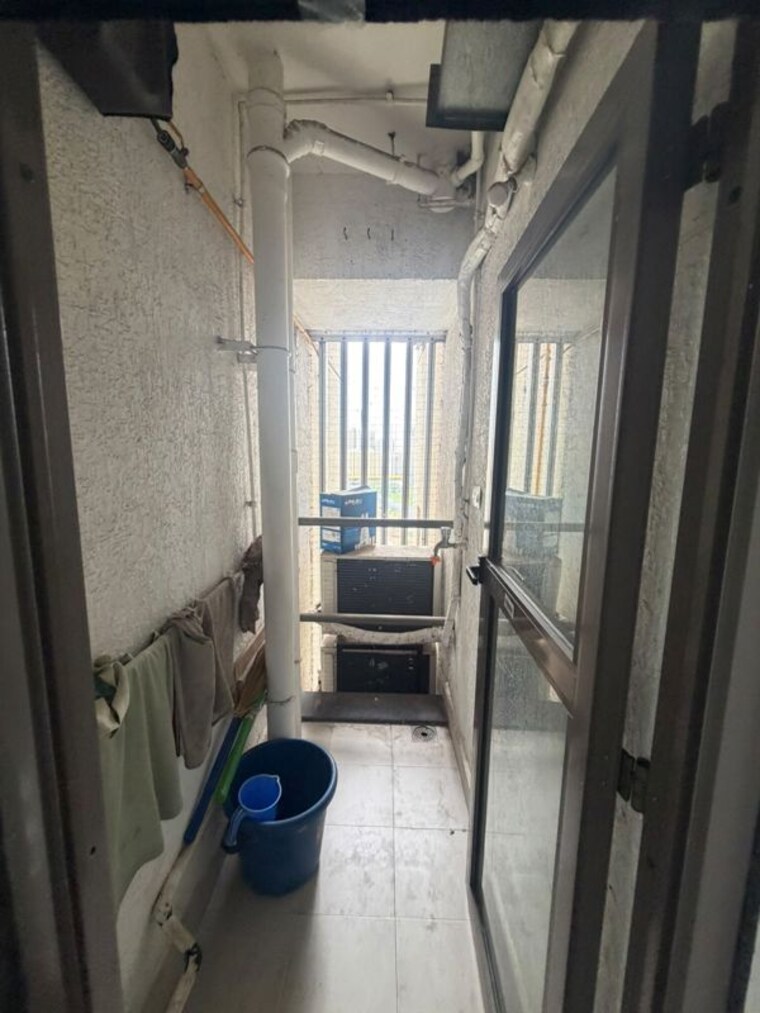 Balcony, lodha-casa-viva 1 Bedroom 450 Sq.Ft. Apartment In Majiwada Thane 10587913
