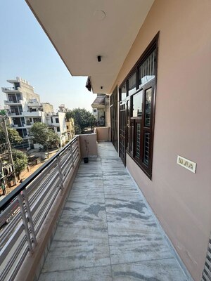 Balcony in 2 BHK Builder Floor at Sector 45 – for Rent