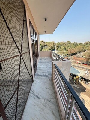 Balcony in 2 BHK Builder Floor at Sector 45 – for Rent