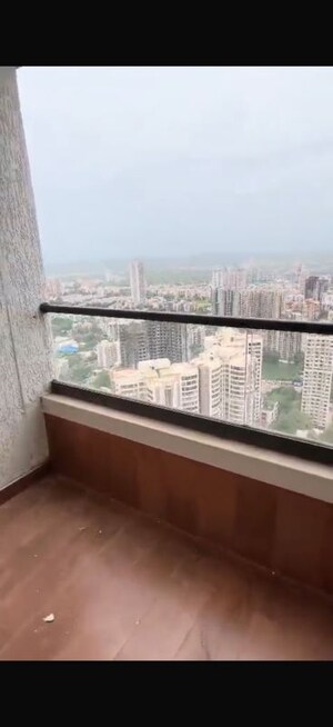2 BHK Apartment For Rent in Dimples 73 East, Kandivali West