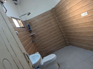 Bathroom in 2 BHK Builder Floor at Sector 33 – for Rent