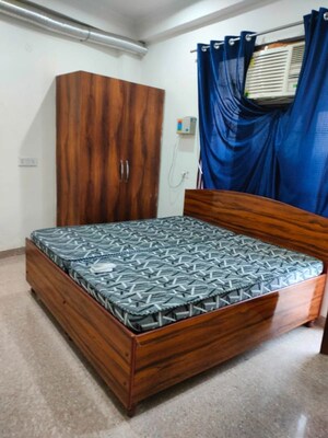 2 BHK Builder Floor For Rent in Sector 33