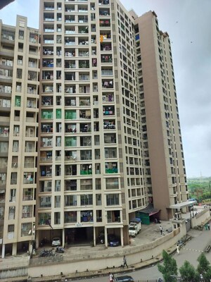  Apartment For Sale in Zaveri Bazar