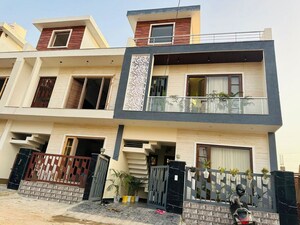 4 BHK Independent House For Sale in Sector 124