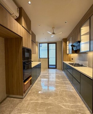 Kitchen in 4 BHK Independent House at Ansals Sushant City – for Sale