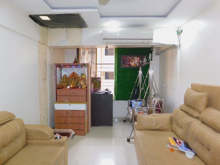 Living Room, sapphire-heights 2.5 Bedroom 1280 Sq.Ft. Apartment In Kandivali East Mumbai 10588036