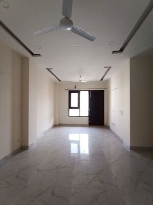 Room in 5 BHK Independent House at Virat Nagar – for Sale